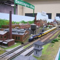 Louisville N scale convention NTRK module with CSS running