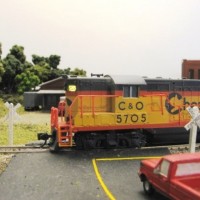 Chessie GP-7 5705 at crossing 1