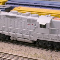 GP9 SP3817 Operating in Primer Paint