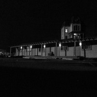 Bates Mansion and Motel at Night