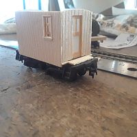 Caboose body and roof work