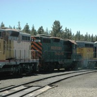 A whole mess of Geeps! WP GP9 725, GP7 708, and UP GP30 849