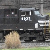 NS 8933