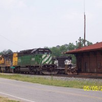 SB Albany freight passes by ex-CofG freight house