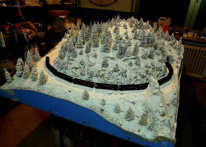 n scale winter layout
