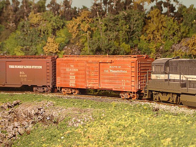 LNE_New_Boxcars005a.jpg