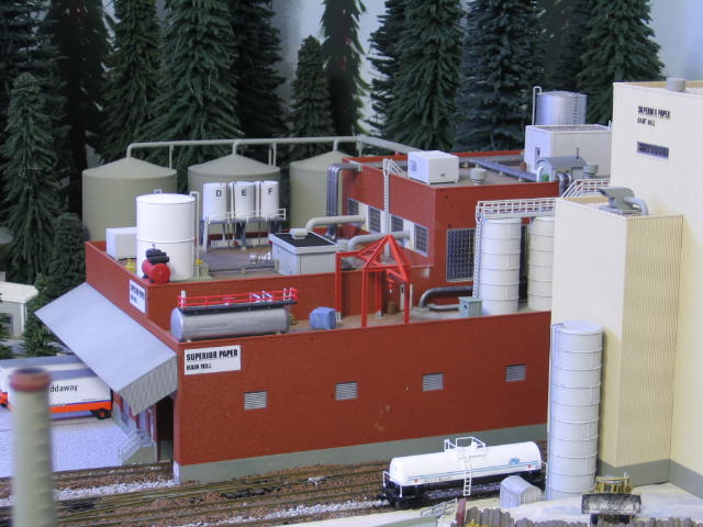 N scale superior paper mill