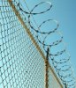 razor-wire-fencex.jpg