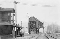 Lester WA Depot Coal Dock 02.jpg