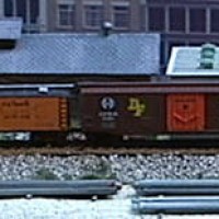 4 ATSF N reefers on diorama spur