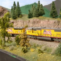 Upper level scenic details