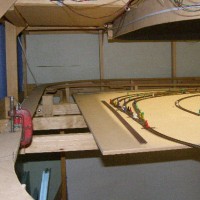 Lower level subroad bed