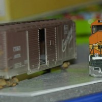 50' Auto boxcar & GP60M