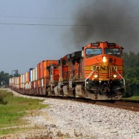 BNSF 5124 EB with stack train at Billings, MO, 7-18-08