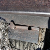 tie_plate_on_mainline_Falls_Yard