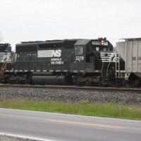 SD40-2NS3379_20_Apr_2009_08-02-57
