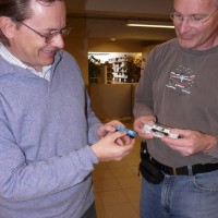 Hans Riddervold (AZL) gets a BAZ BoyZ exchange car set from Jeff Merrill (Z