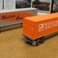 Western_pacific_containers_18_Oct_2009_10-10-40