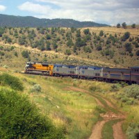 California Zephyr with UP 1989