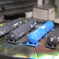 Repaints of AZL 23K Gal Funnel Flow Tanks