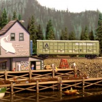 Z Scale Thrall All Door Boxcar