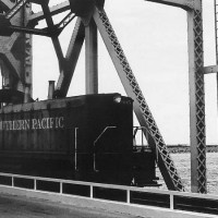 SP switcher #1905 on lift bridge