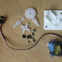 Servo kit and bracket