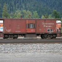 SP 4702 at Oakridge, Oregon   5-30-2011