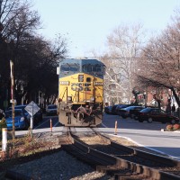 CSX NB manifest, streetrunning in La Grange, KY 11-18-2011