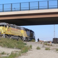 UP 1502 & 5245 Switching