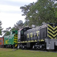 Alco S2 swither and Cabooses