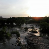 Bridge over Sioux Falls, view from the ground