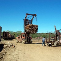AbandaUnloadingTruck1
