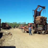 AbandaUnloadingTruck2
