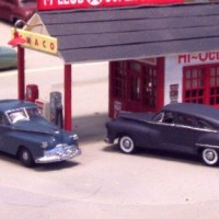 N Scale 1946 DeSoto Suburban