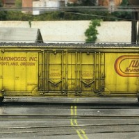 N-Scale inexpensive USLX Boxcar weathered