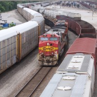 BNSF 726 eastbound along Frisco in SW MO 6-14-15