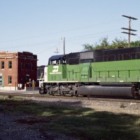 BN run through coal train.