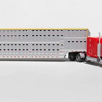 Trainworx Peterbilt 379 with Merritt Cattle Trailer AKA Bull Hauler