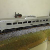 Athearn Buddliner painted for B&M