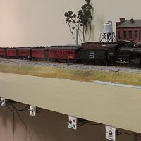 B&M Commuter train with 6 cars-