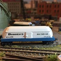 Borden’s Butter Dish Milk Car in Z Scale