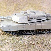 Micro-Trains - M1 Abrams tank
