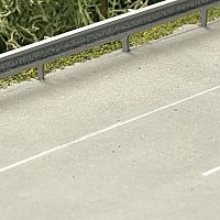 Guardrail supports, Lane stripes