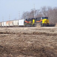 Iowa Interstate 500 proceeds toward the Smith-Dows Yard to drop off 124 cars.