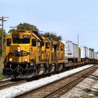 ATSF GP60 4011 leads another hot west bound intermodal through Galesburg Il.
