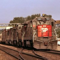 SP B36 7 7863 - one sweet "Baby" boat leads an SP east bound through Kansas City.