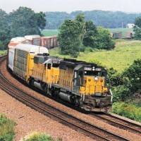 CNW 6878 on Bertram Curve, Bertram Iowa