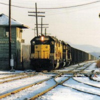 CNW 8009 in La Crosse WI