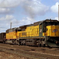 CNW 8527 in Clinton Iowa